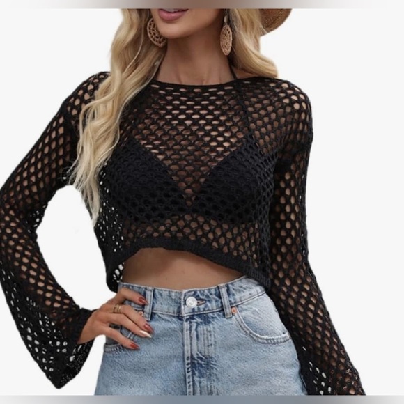 Urban Outfitters Tops - URBAN OUTFITTERS crotchet square stitched cropped sweater size small